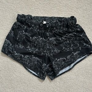 Oiselle size 6 Distance shorts